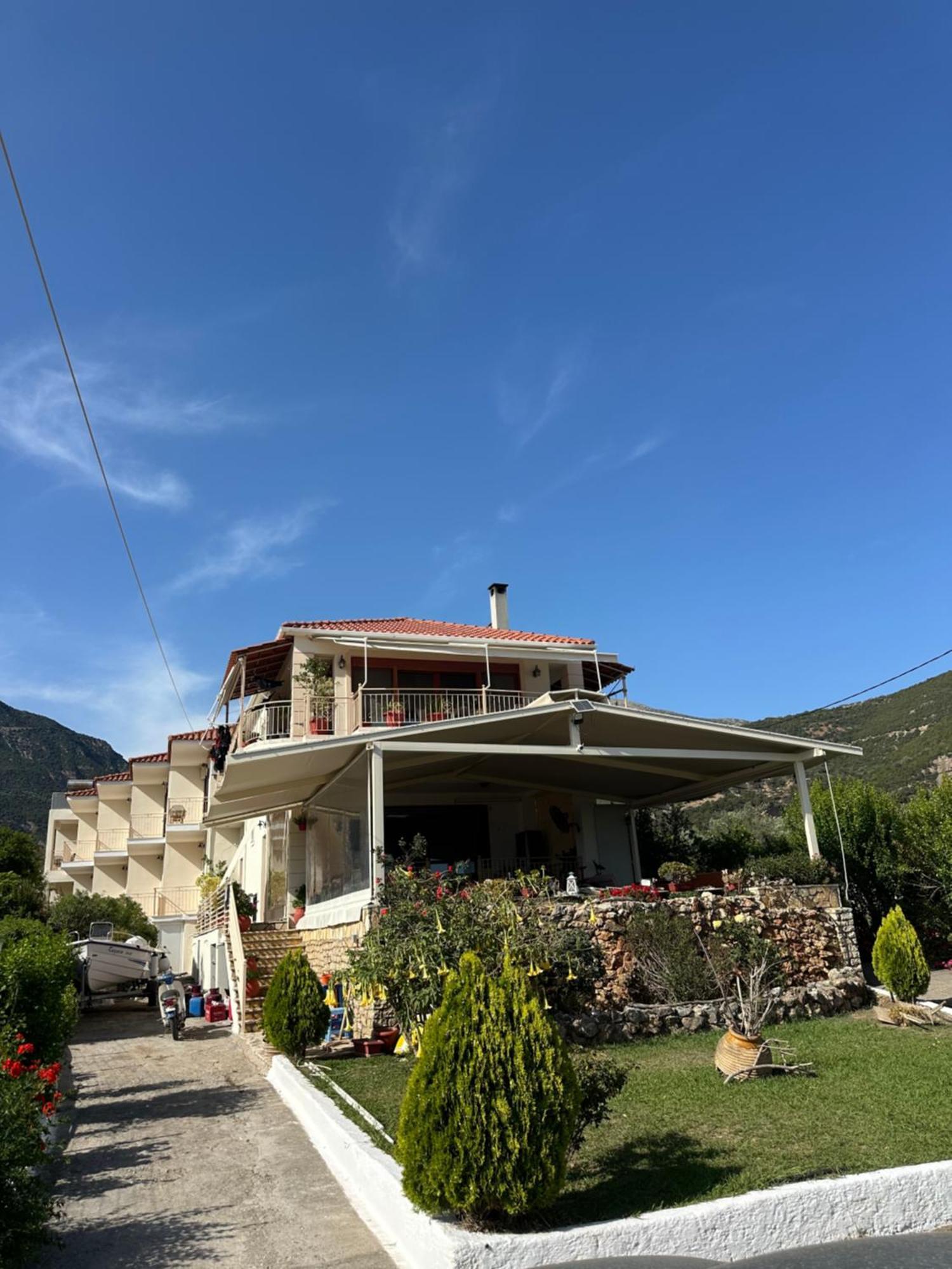 Evita Luxury Apartments Spilia  Bagian luar foto