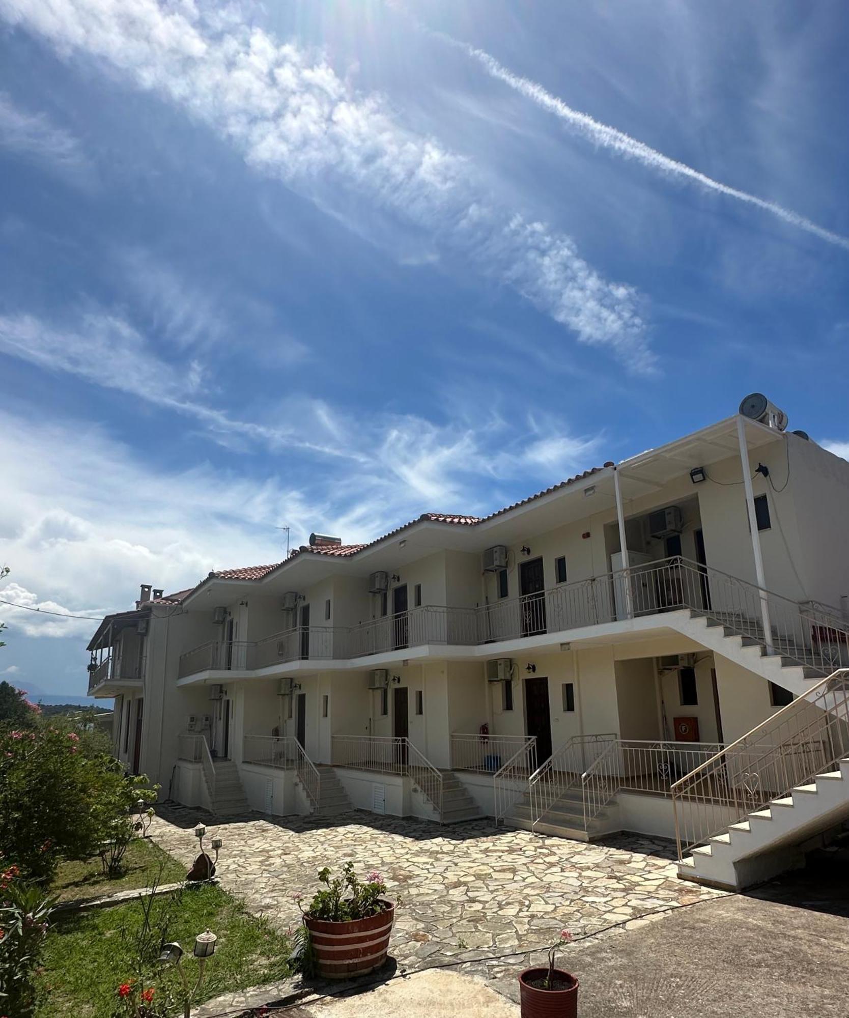 Evita Luxury Apartments Spilia  Bagian luar foto