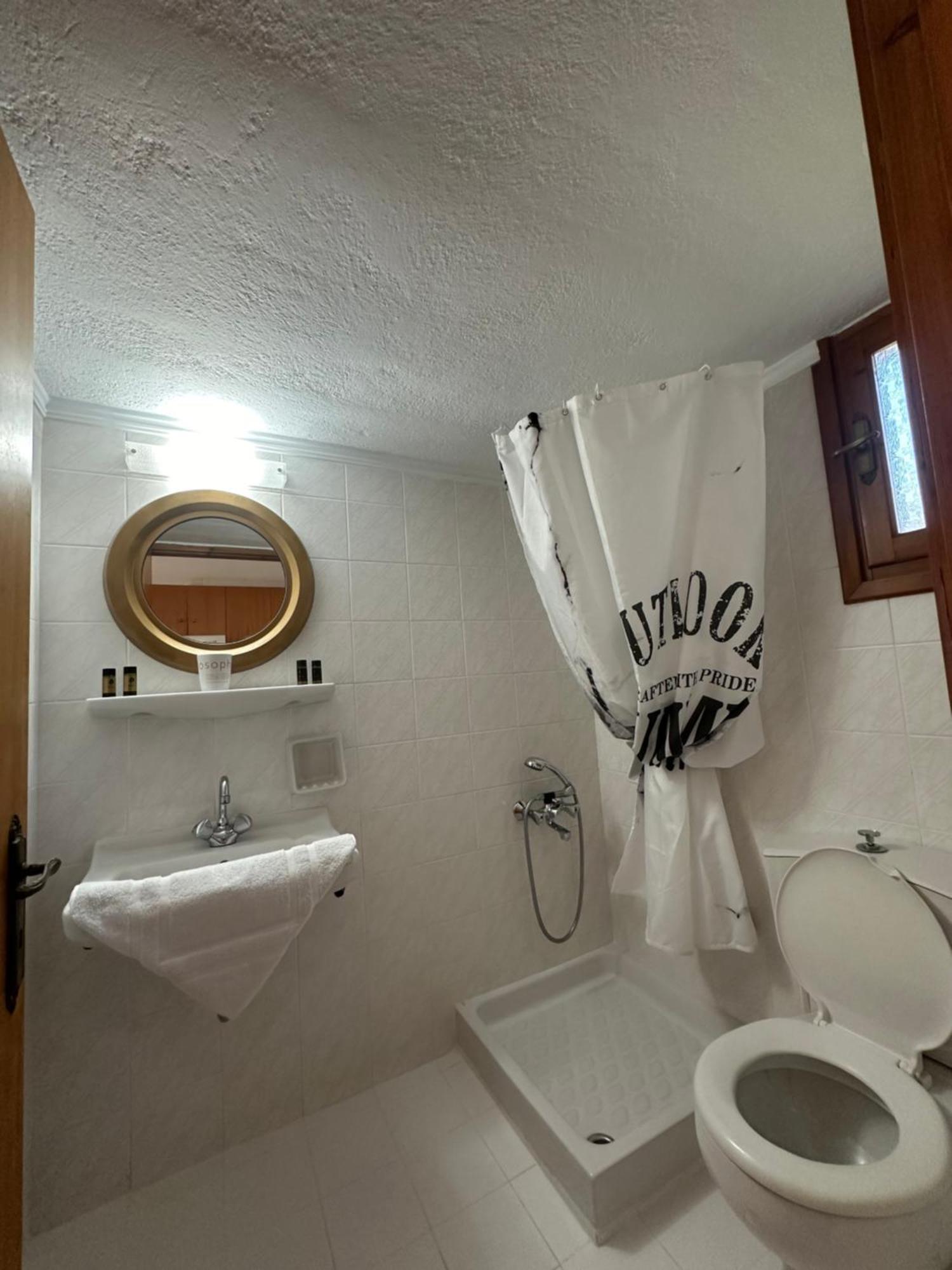 Evita Luxury Apartments Spilia  Bagian luar foto