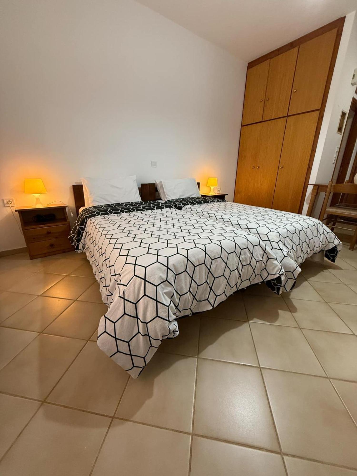 Evita Luxury Apartments Spilia  Bagian luar foto